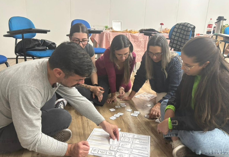 Módulo VIII: Aportes teóricos que fundamentam um currículo na educação infantil: possibilidades e dificuldades de viver a abordagem Pikleriana nos documentos curriculares vigentes