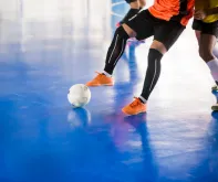 Equipe de futsal aplicando metodologia científica no treino