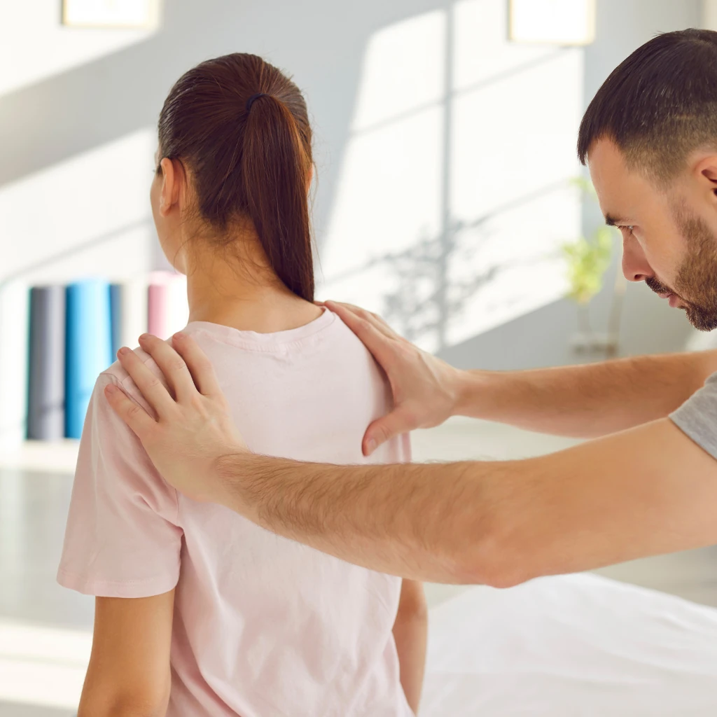 Roteiro de avaliação física esportiva com anamnese e exame físico na Medicina do Esporte