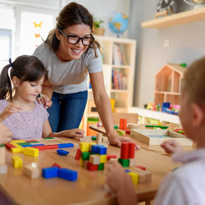 [Imagem de conexões neurais e processos de memória]