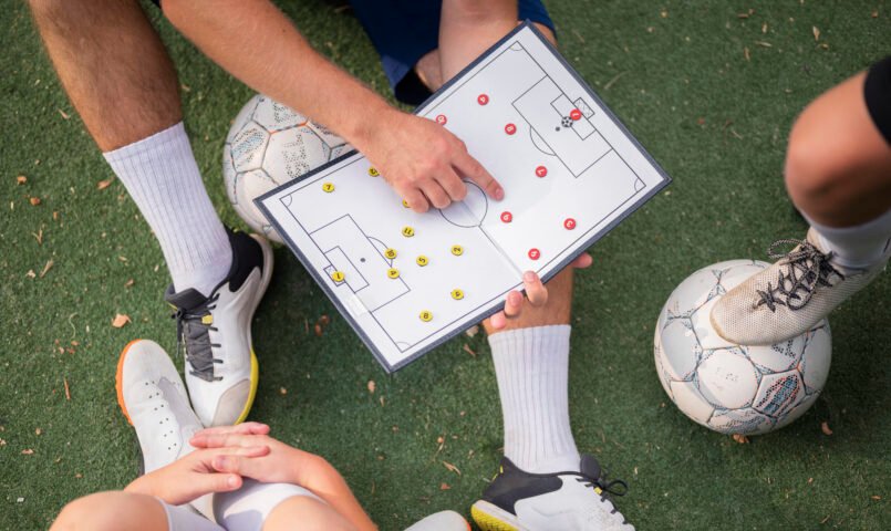 Melhores pós em futebol e futsal voltadas para análise de desempenho: onde encontrar?