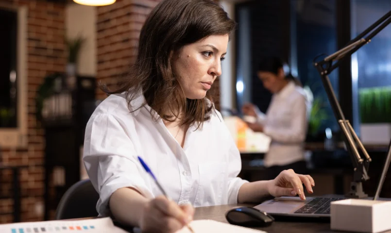 Grade curricular de pós-graduação em tradução e localização